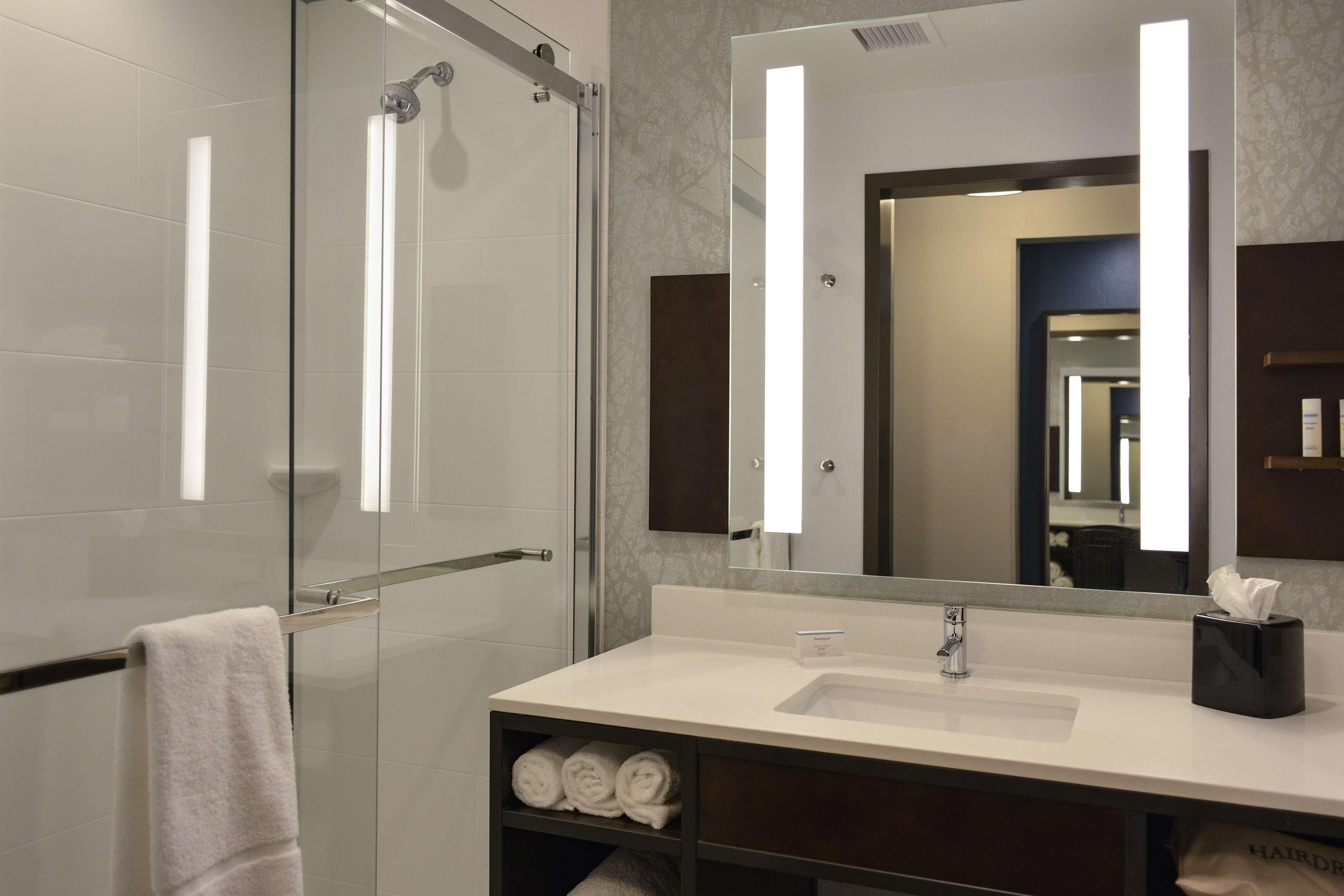Hilton Garden Inn Louisville Mall Of St. Matthews Zewnętrze zdjęcie