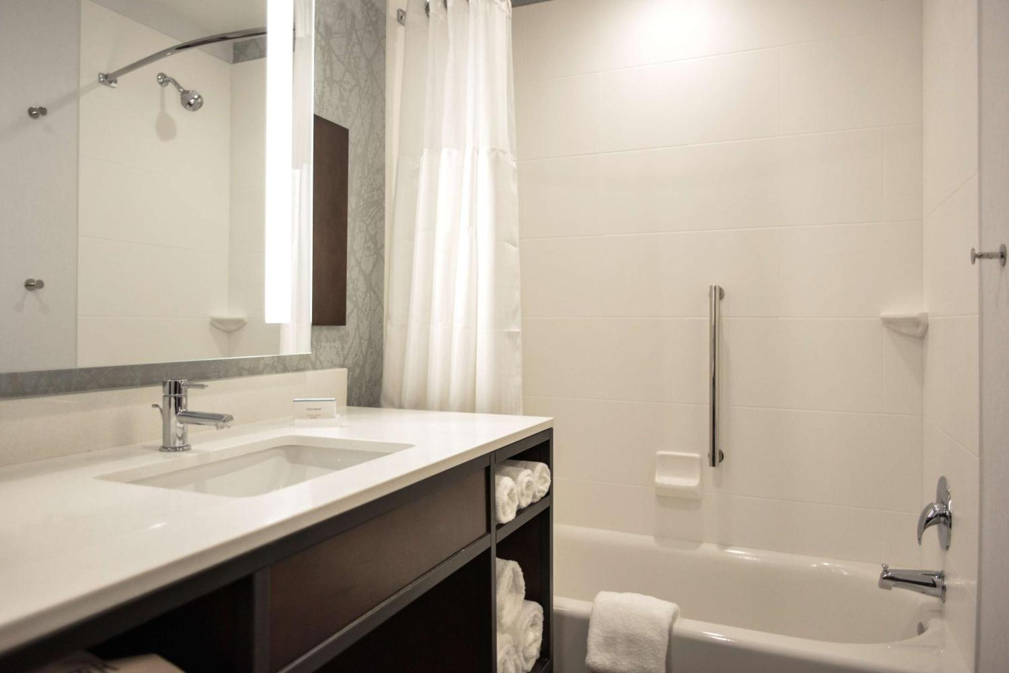 Hilton Garden Inn Louisville Mall Of St. Matthews Zewnętrze zdjęcie